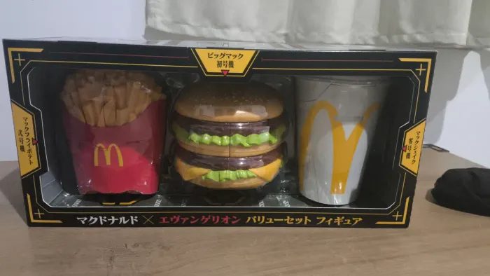 Evangelion McDonald's especial de 30 anos