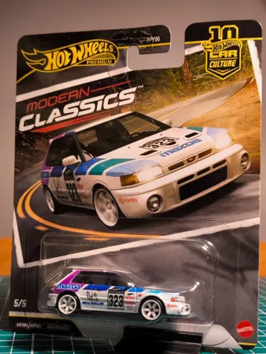 Hot Wheels Premium Modern Classics - Mazda 323 GTR