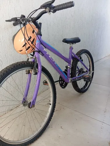 Bicicleta adulto semi nova