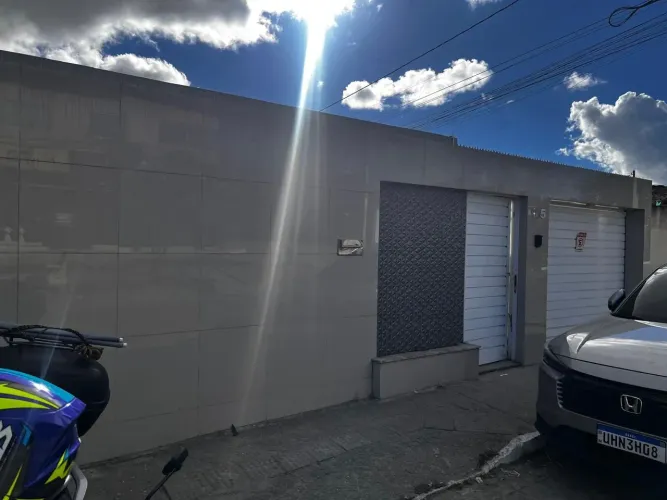 Casa a venda na Andorinha