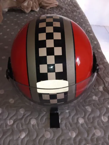 Capacete
