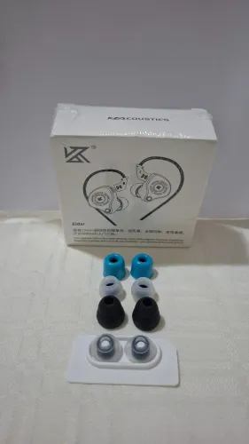 Fone de ouvido KZ Eldar Lacrado Brinde 4 pares de ponteiras extras Frete Grátis.