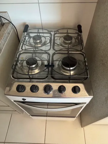 FOGÃO BRASTEMP 4 BOCAS (a gás)