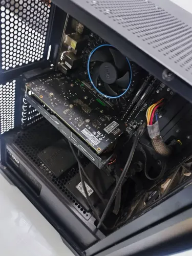 PC Gamer i5-12400F + GTX 1650 + 32GB RAM + 960GB SSD