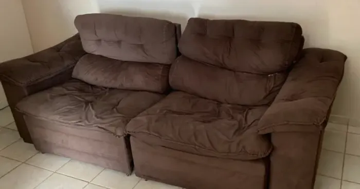 Sofá Confortável e Retrátil !