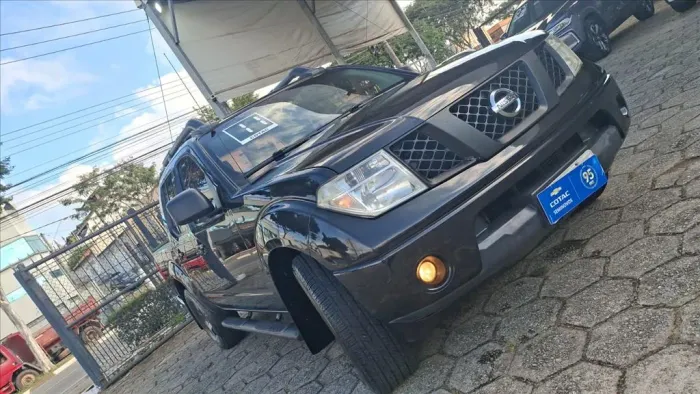 Nissan Frontier LE CD 4X4 2.5 TB Diesel Aut. 2011