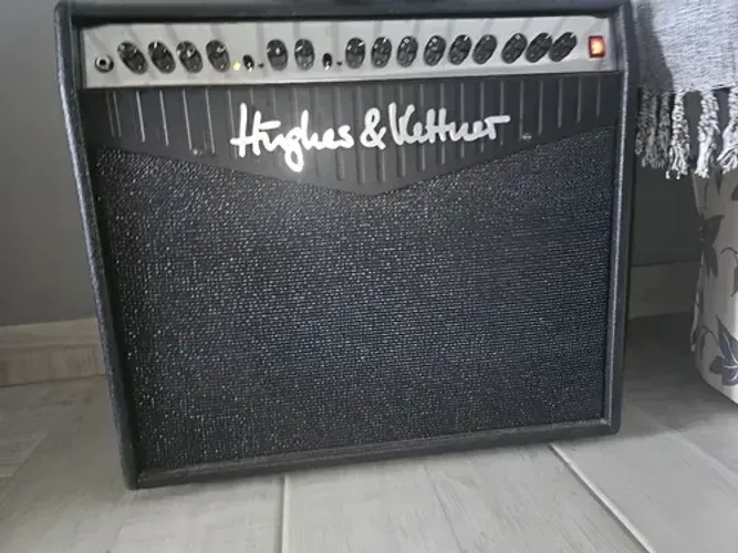 Amplificador Hungles & kittner 60wats