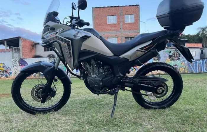 XRE 300 sahara adventure