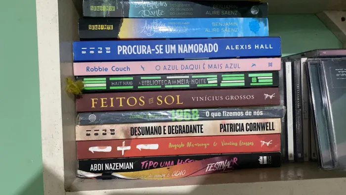 VENDO LIVROS DIVERSOS