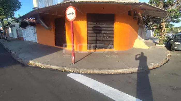 Salão Comercial para Alugar em Santa Felícia, São Carlos