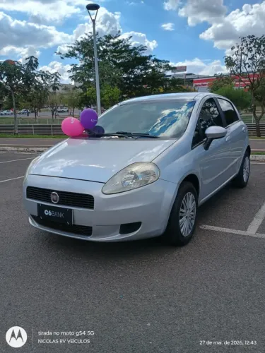 Fiat Punto Attractive 1.4 Fire Flex 8V 5P 2011