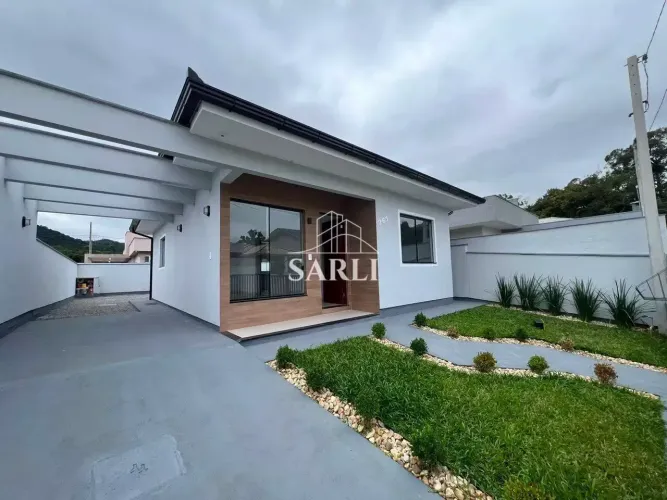 Casa Nova à venda no Bairro de Forquilhas em São José.