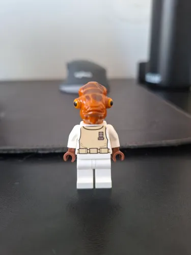 Lego Admiral Akcbar