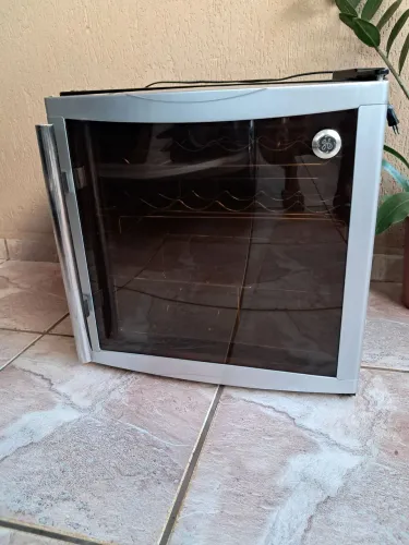 Odega  de vinhos ? 