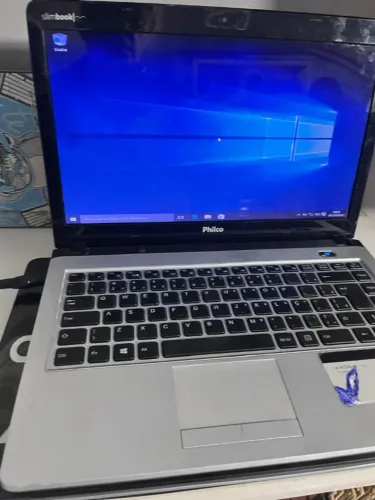 Not Philco 14L (obs :quando liga ele esta dando tela Preta tem que arrumar Boot) e bateria