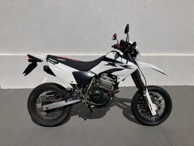 Xr 250 tornado (motard)