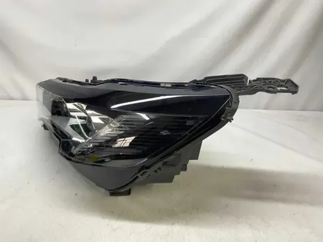 Farol Esquerdo Peugeot 3008 5008 Gt Full Led 2021 A 2023 Ori Esquerdo/motorista