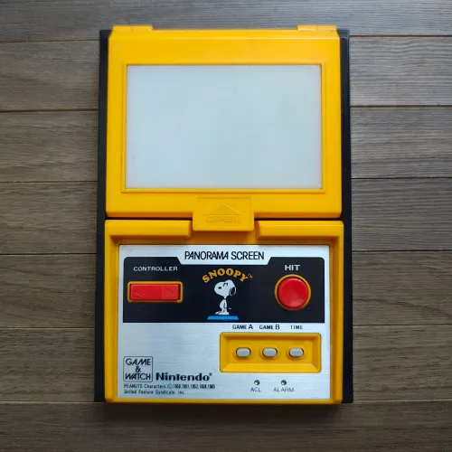 Nintendo Game Watch Panorama - Snoopy
