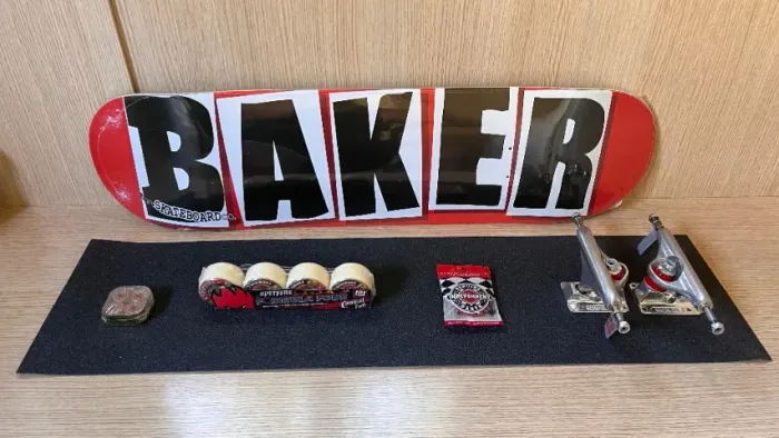 Skate Profissional com melhores peças - Novo Importado /Baker/Ind./Bronson-g3/SpitfireF4