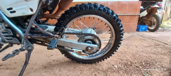 Vende-se Honda XLR 2002
