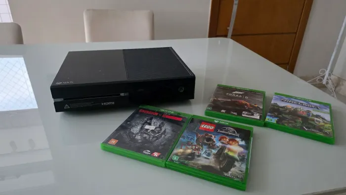 Xbox One Usado + 4 jogos