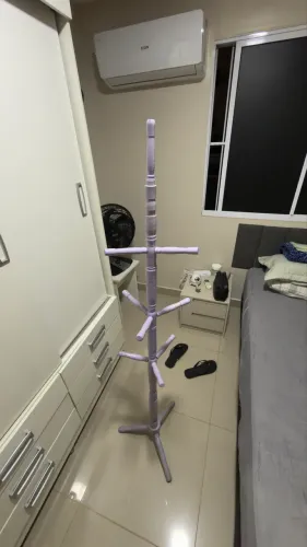 Cabideiro de pé