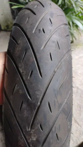 Pneu metzeler moto