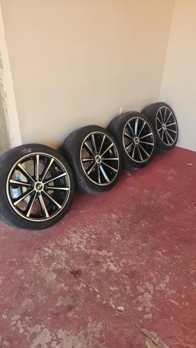 Vendo jogo de roda (R17) completa