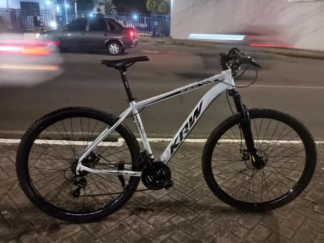 BIKE KRW SHIMANO ARO 29 NOVINHA