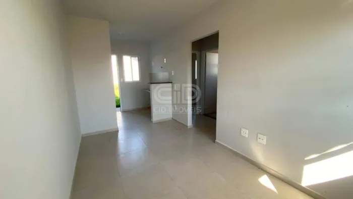 Casa com 2 Quartos no Parque do Cerrado Condomínio Ipê