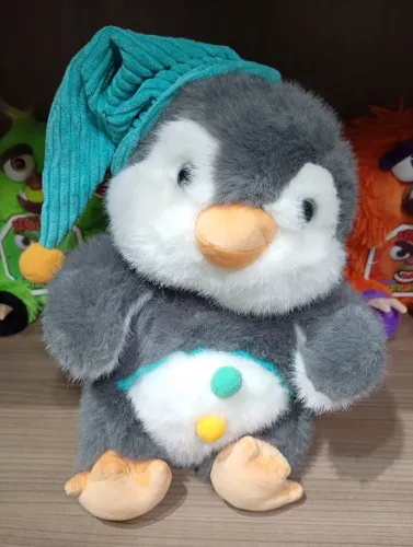 Pelúcia Pinguim Soneca 30cm BR Machine