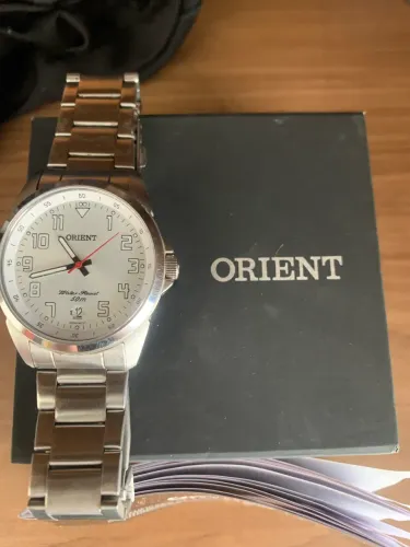 Relógio orient original fundo branco 