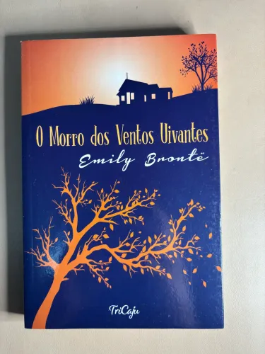 Livro O Morro dos Ventos Uivantes