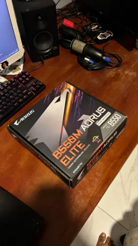 PLACA MÃE GIGABYTE B550M Aurus Elite AM4