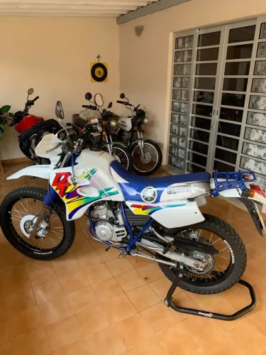 Yamaha DT 200r