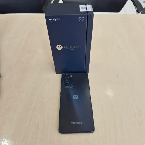 Celular Motorola EDGE30 de 256GB 5G Seminovo