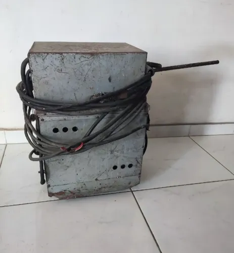 Vendo máquina de solda potente bivolt