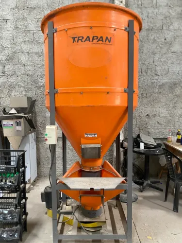 Misturador Vertical Trapani 1000kg