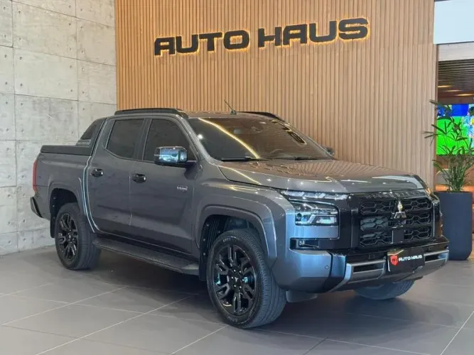 Mitsubishi TRITON Katana AT4 2027