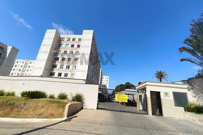 Apartamento Ville Sevilhe em Sete Lagoas, 2 quartos, 1 vaga coberta - Valor abaixo de Merc