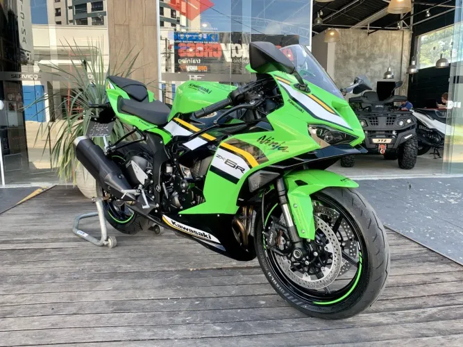 Kawasaki Ninja zx-6r krt 2025