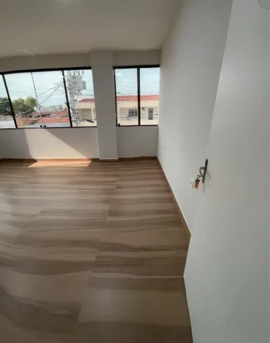 Alugo sala reformada no bairro São José