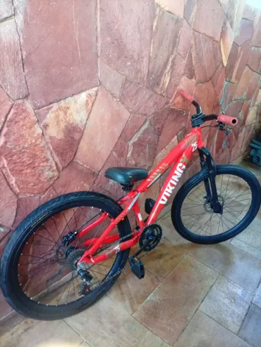 Bicicleta viking x muito conservada vermelha