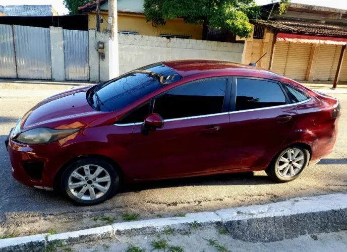 Ford Fiesta Sedan SE 1.6 16V Flex 4P 2011