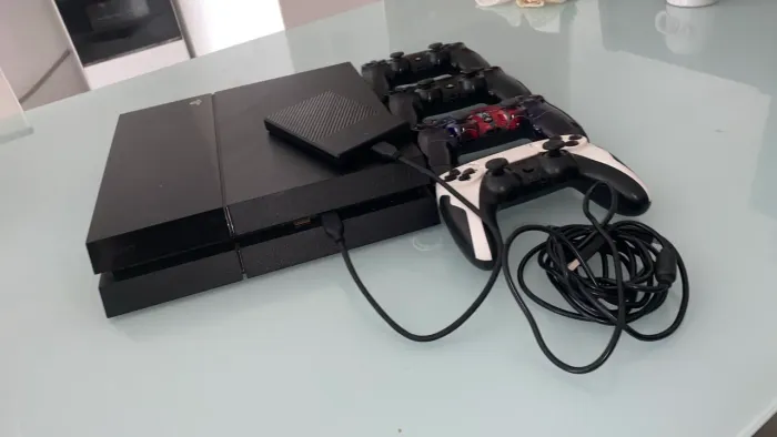 PS4 PlayStation 4