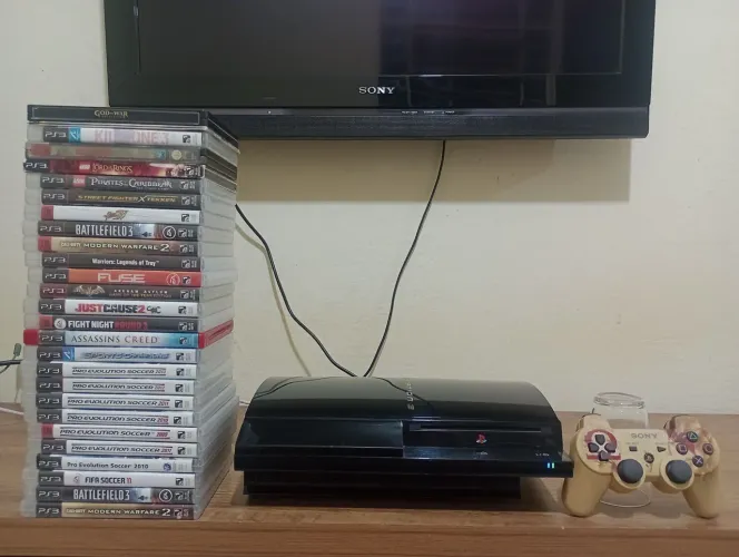 Playstation 3 SSD 120GB +28 jogos