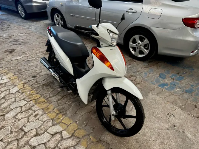 Honda Biz 125 ES - 2015