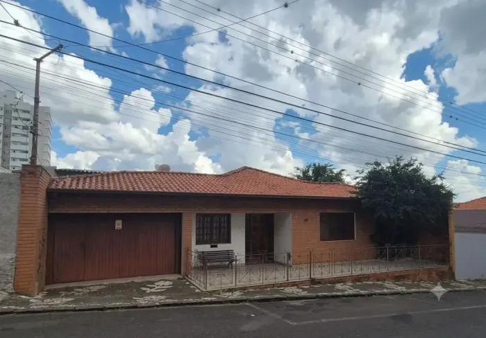 Casa Comercial no Centro