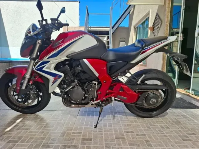 HONDA CB 1000 R