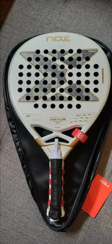 Raquete de Padel Nox AT10 Genius 12K 2026